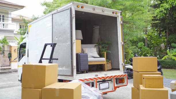 From packing to unpacking—how professional movers make your transition seamless.
